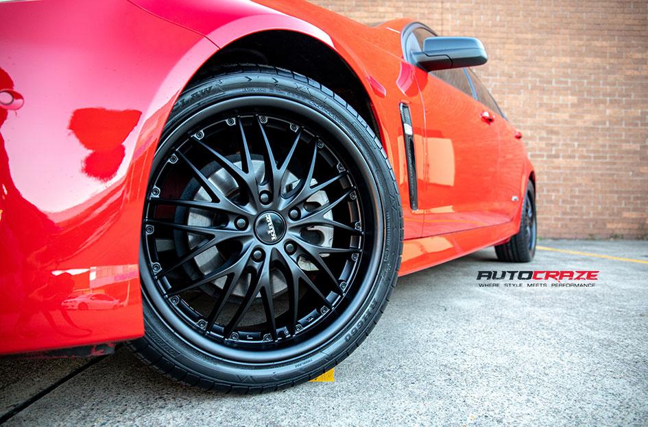 HOLDEN-COMMODORE-APEX-MATTE-BLACK